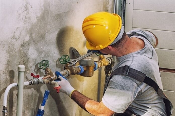 Профессиональные способы преодолеть проблемы с водоснабжением и канализацией — ликвидация утечек и полная замена труб