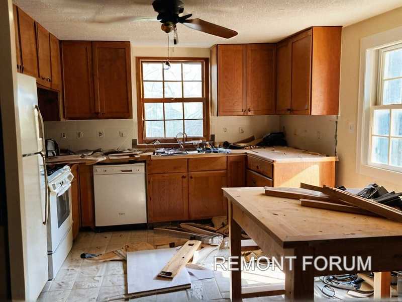 Как нарезать плитку для изгибов, ниш и арок без сколов